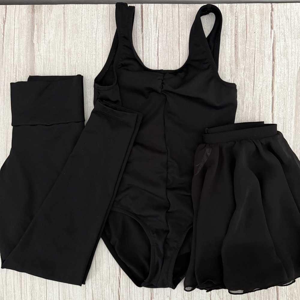 Mondor Dance Lot Child Size 8-10 Bodysuit/Leotard Chiffon Skirt & Leggings